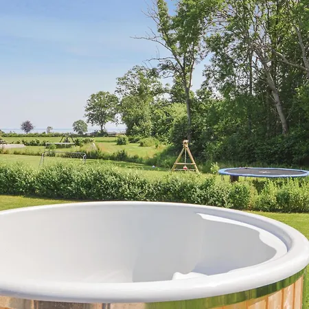 Five-bedroom In Haderslev Хадерслев