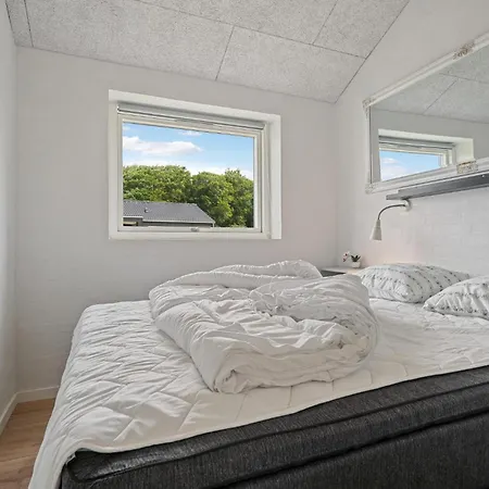 Five-bedroom In Haderslev