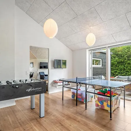 Five-bedroom In Haderslev