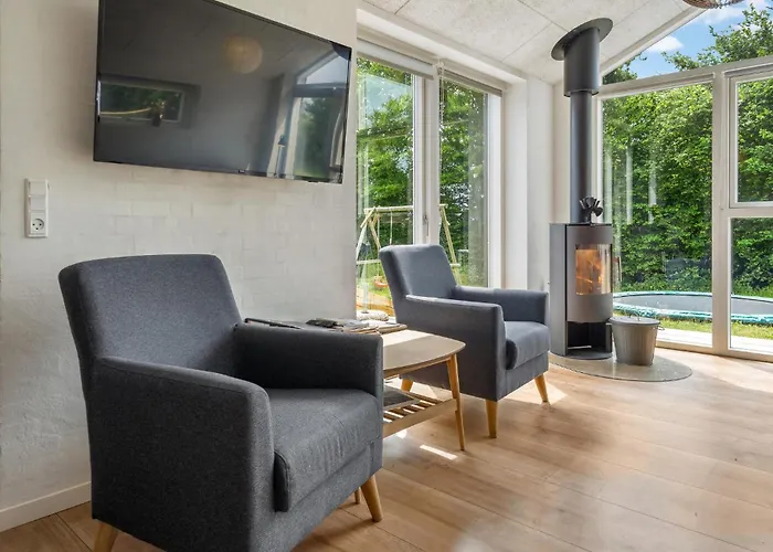 Holiday home Five-bedroom In *