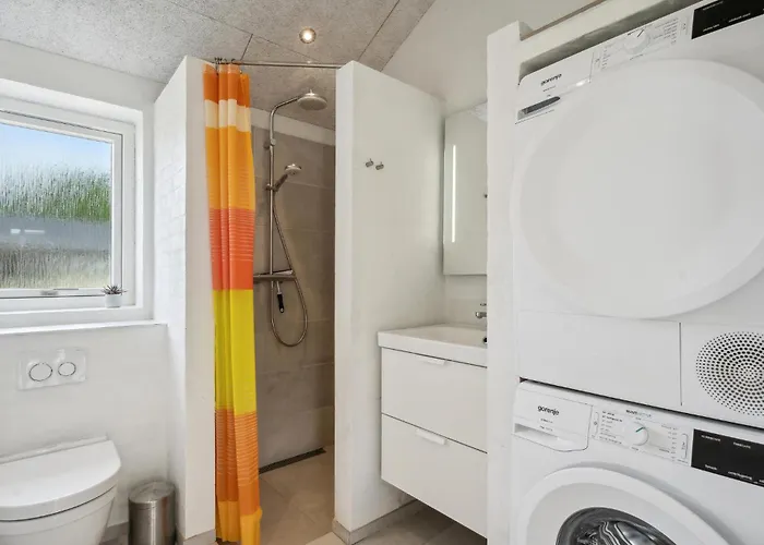 Five-bedroom In Holiday home Haderslev